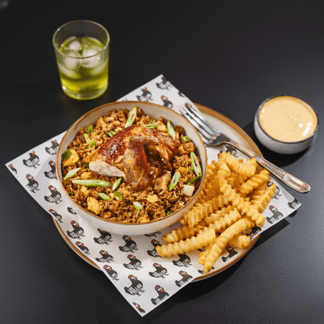 Los Pollos Arroz met kip en frietjes